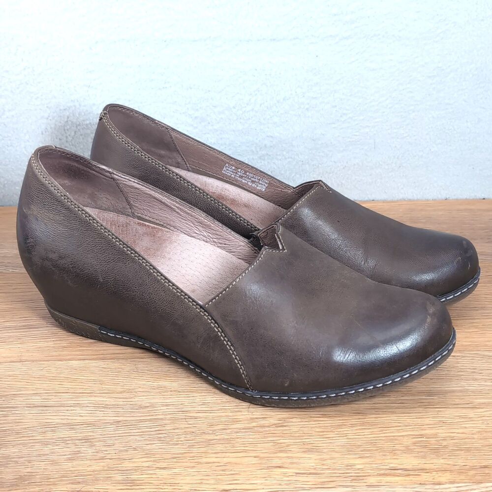 Dansko Liliana Women's 40 9.5 Loafers Burnished Brown Leather Hidden Wedge